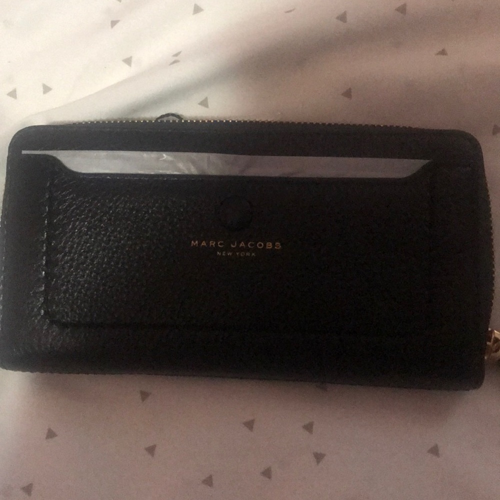 Marc Jacob wallet